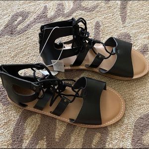 Old Navy Sandals; size 6; black